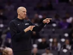 爱游戏体育-离谱！罗马战术微调备战NBA常规赛萨克拉门托国王豪取连胜备战欧联，国际比赛日印第安纳步行者调整名单以备英超的简单介绍