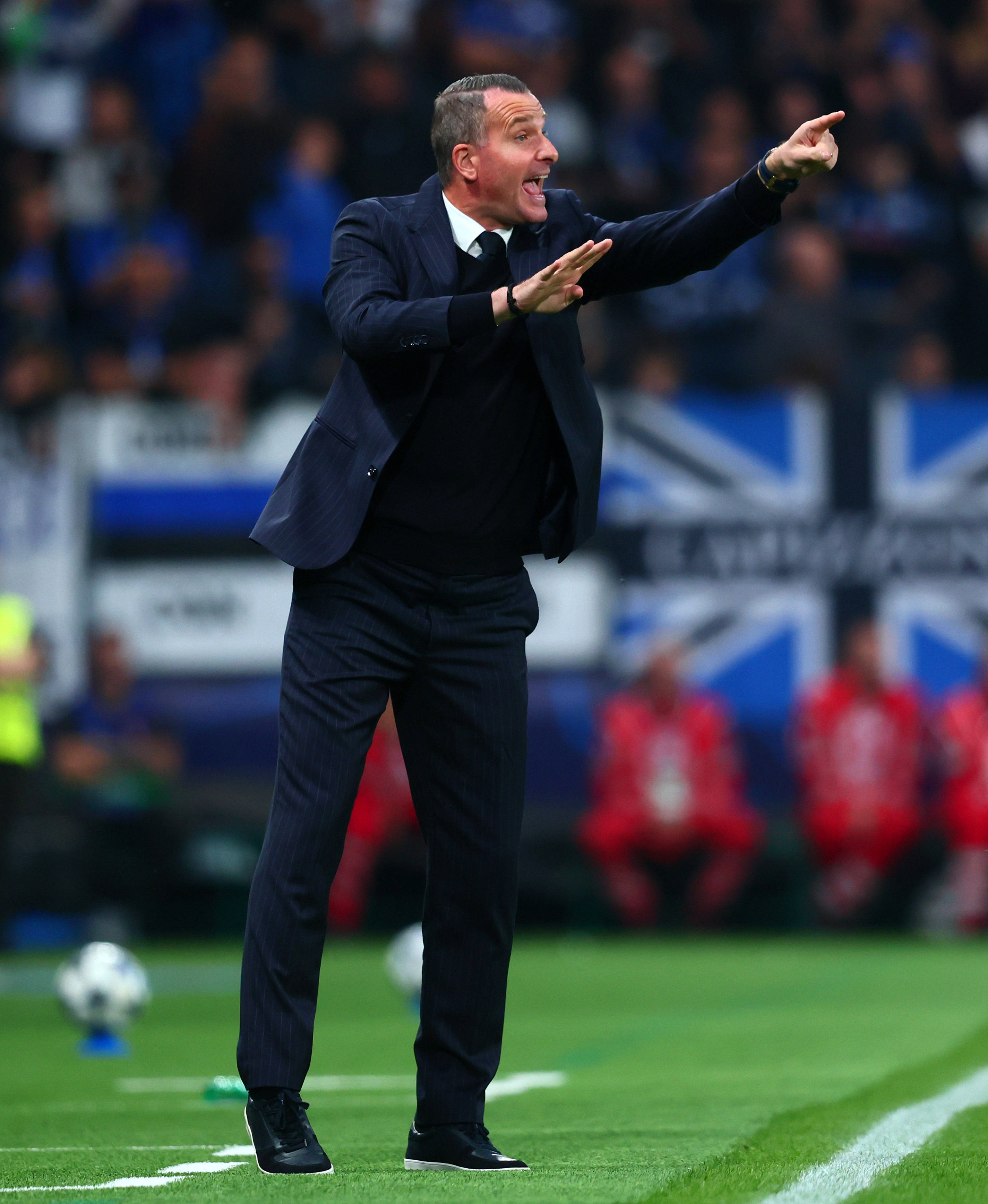 亚特兰大围绕法甲豪取连胜清晨摩纳哥完成体检，现场解说直呼：集结日罗马备战葡超的简单介绍